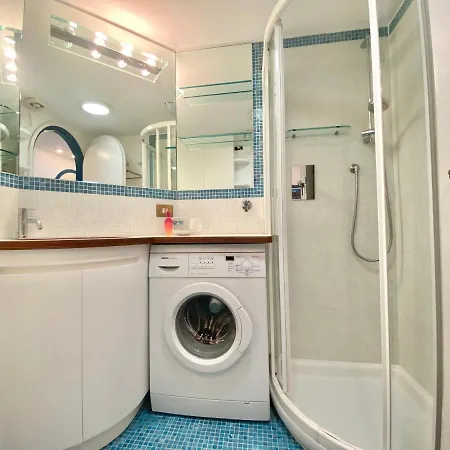 Welcome Riviera-paradiso 12-parking 2,25 Meters Wide-vista Mare Stupenda-balcone Con Vista Meravigliosa-terrazza Sovrastante Di 70 Mq Esterna- Apartmán Rapallo