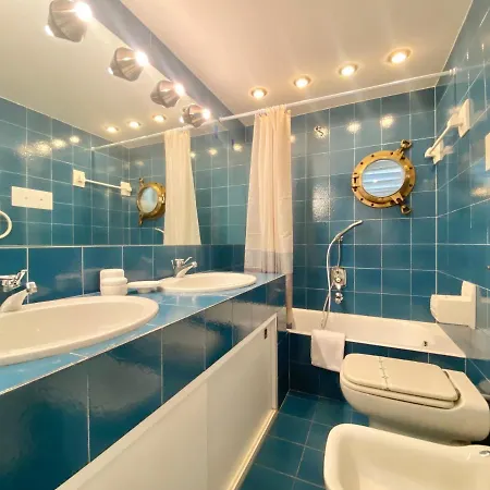 Welcome Riviera-paradiso 12-parking 2,25 Meters Wide-vista Mare Stupenda-balcone Con Vista Meravigliosa-terrazza Sovrastante Di 70 Mq Esterna- * راباللو