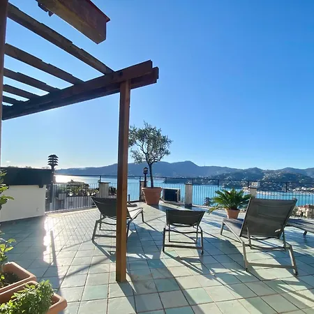 Welcome Riviera-paradiso 12-parking 2,25 Meters Wide-vista Mare Stupenda-balcone Con Vista Meravigliosa-terrazza Sovrastante Di 70 Mq Esterna- 公寓