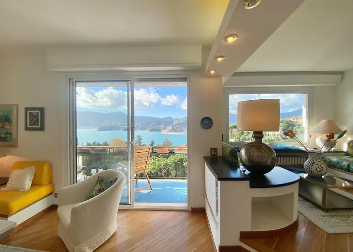 Welcome Riviera-paradiso 12-parking 2,25 Meters Wide-vista Mare Stupenda-balcone Con Vista Meravigliosa-terrazza Sovrastante Di 70 Mq Esterna- * Rapallo