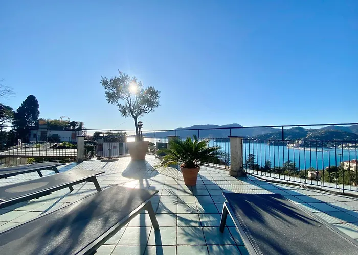 Welcome Riviera-paradiso 12-parking 2,25 Meters Wide-vista Mare Stupenda-balcone Con Vista Meravigliosa-terrazza Sovrastante Di 70 Mq Esterna- Апартаменты Рапалло